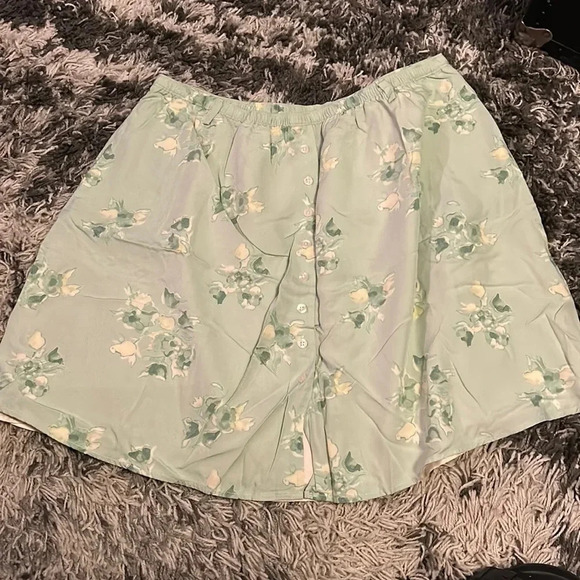 Green Floral Eddie Bauer Skirt - Picture 1 of 3